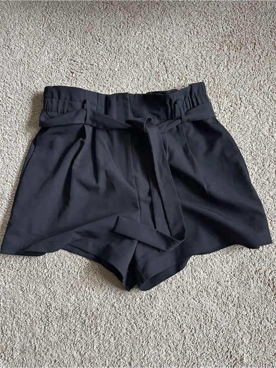 BCBGMaxAzria Pants - Tailored Paperbag Belted Shorts - Black Size L